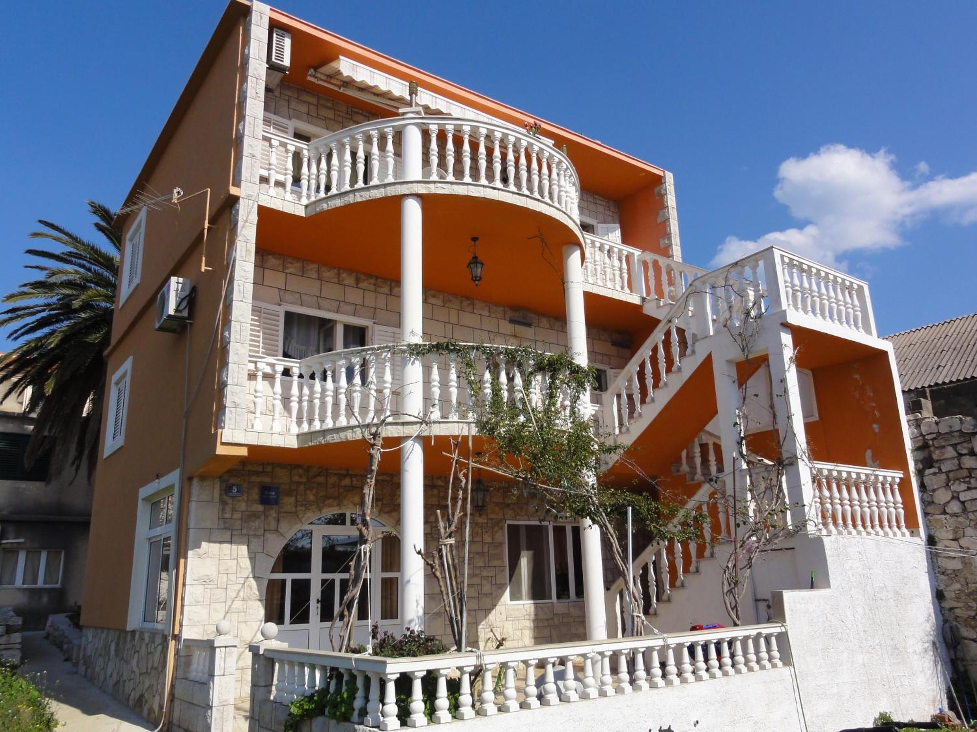 Apartmani Pavlovic Sućuraj Kültér fotó
