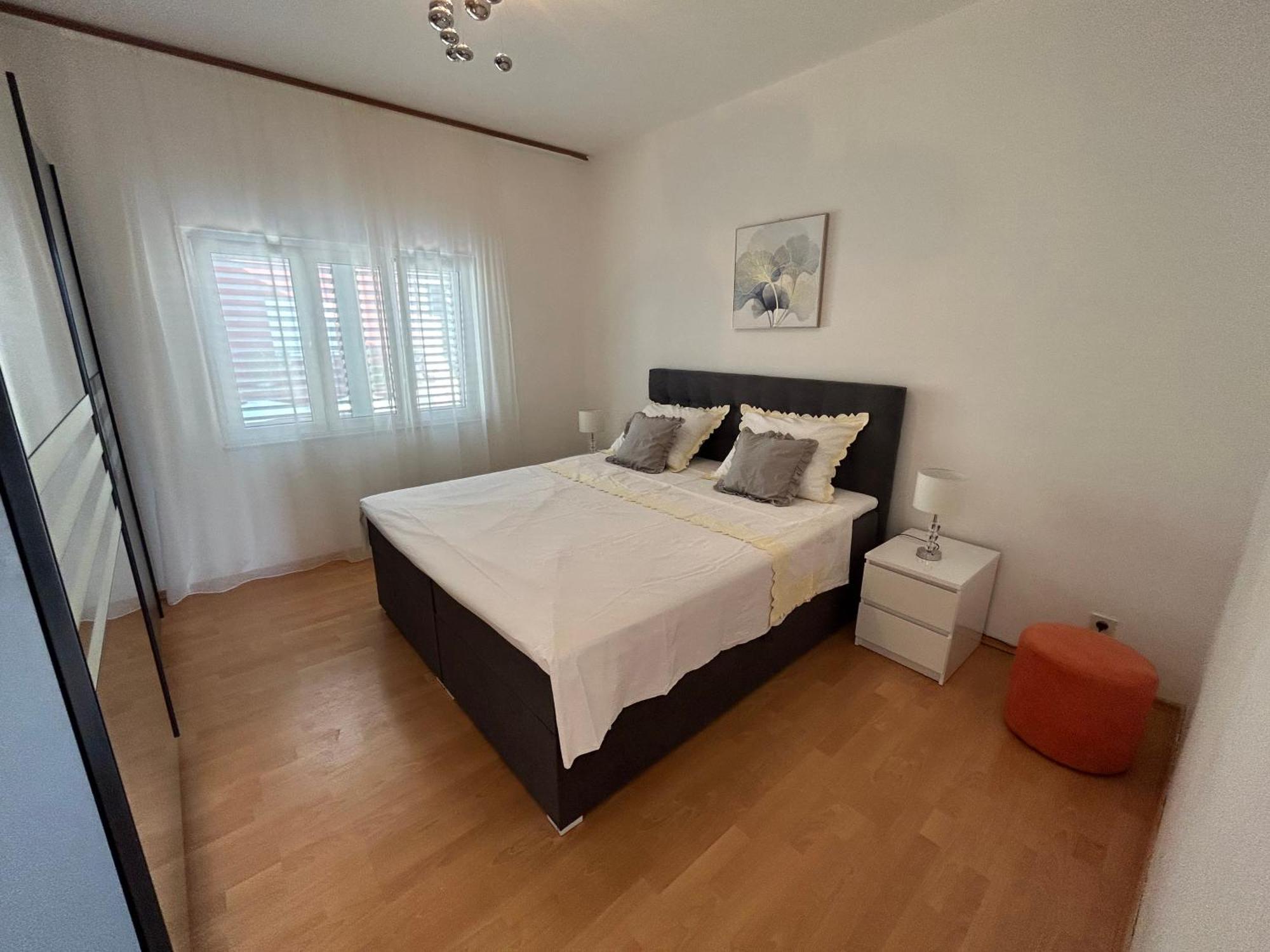 Apartmani Pavlovic Sućuraj Kültér fotó